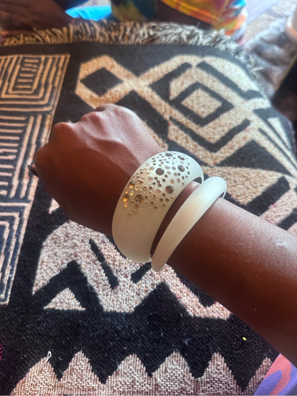 Elegant White Crystal-Embellished Bangle Bracelet - Picture 2 of 5